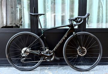 Tweedehands Giant Defy Advanced 1 2022 2022 Road & Gravel — afbeelding 1 van 14
