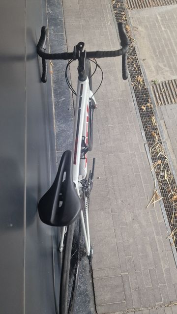 Używany Trek Domane AL 3 Disc 2022 2022 Road & Gravel — zdjęcie 2 z 11