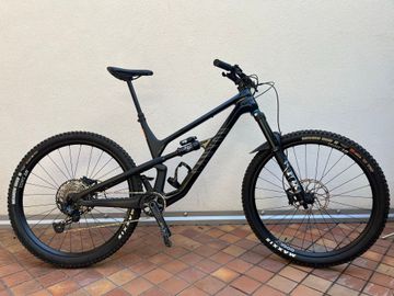 Käytetty Canyon Spectral 29 CF 7 2023 2023 MTB