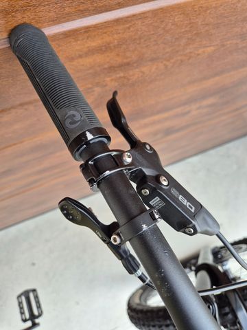 Used Focus JAM 8.8 2022 2022 Mountainbike, Black, 29 — image 15 of 17