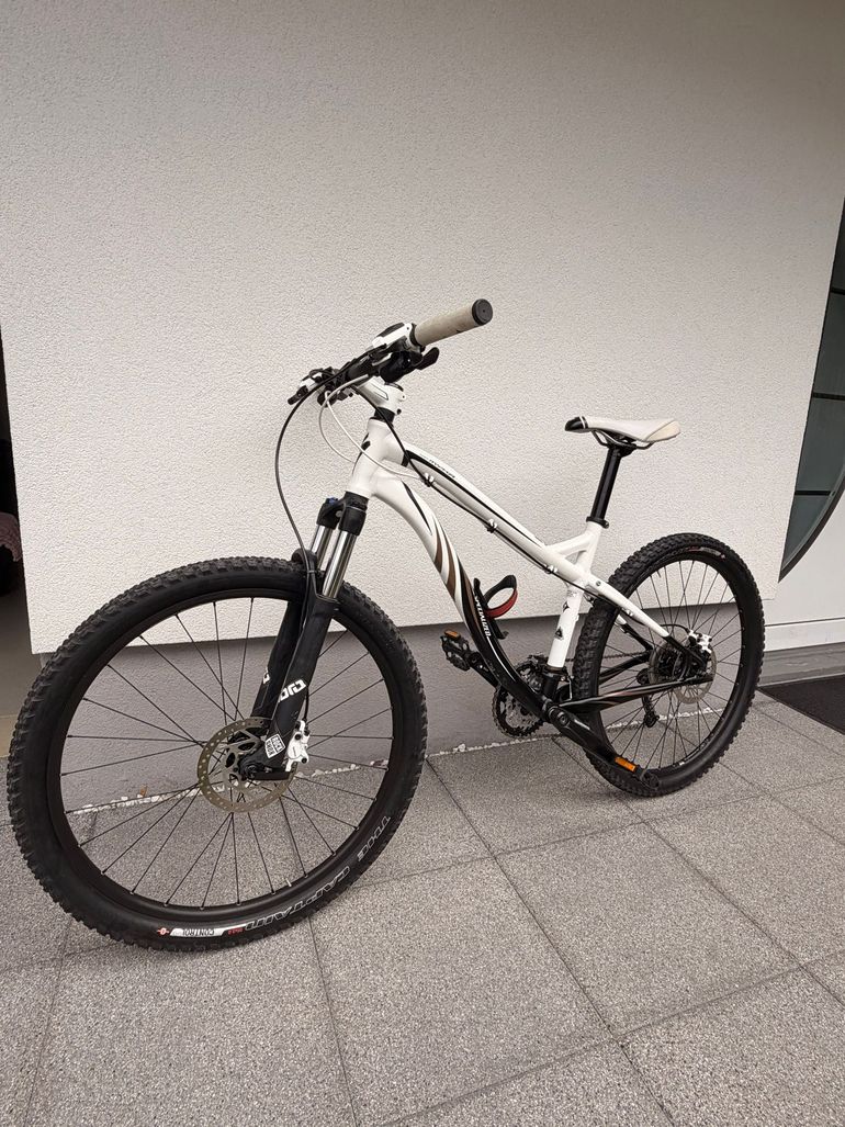 Brugt Specialized Myka Expert Disc 2010 2010 Mountainbike — billede 2 af 8