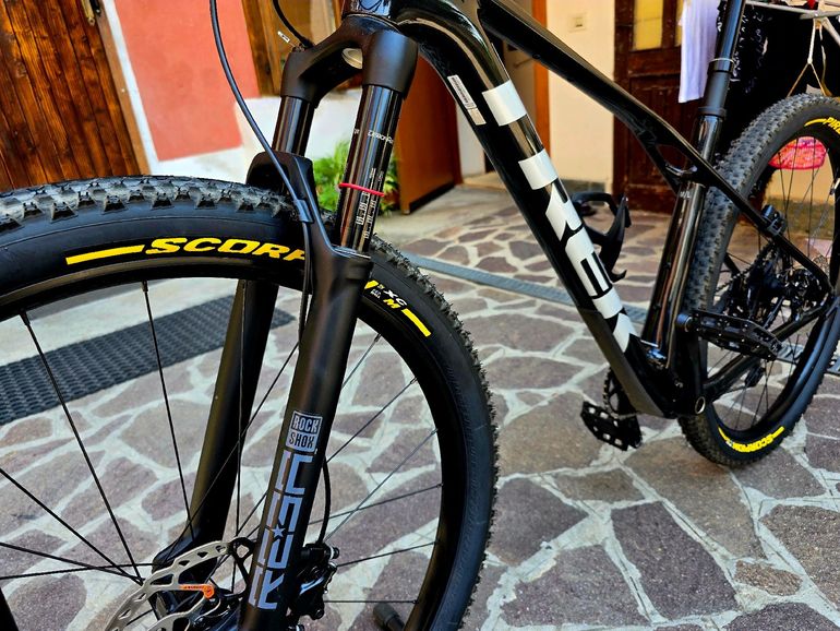 Brugt Trek Procaliber 9.6 Gen 3 2025 2025 Mountainbike — billede 5 af 7