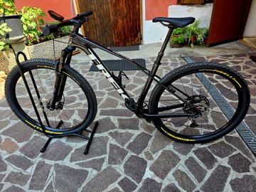 Brugt Trek Procaliber 9.6 Gen 3 2025 2025 Mountainbike — billede 3 af 7