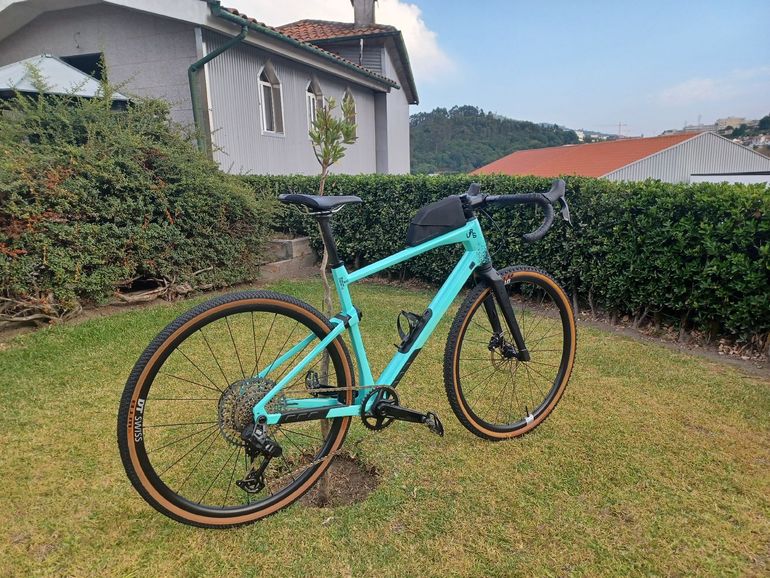 Używany BMC URS 01 LT TWO 2024 2024 Road & Gravel — zdjęcie 41 z 48