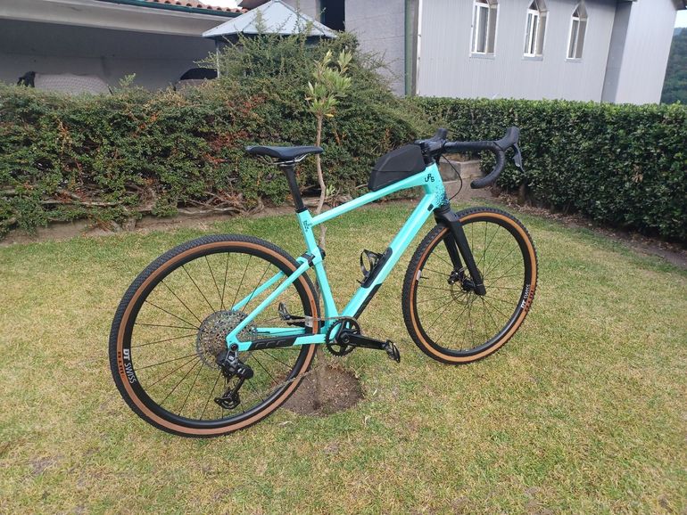 Używany BMC URS 01 LT TWO 2024 2024 Road & Gravel — zdjęcie 32 z 48