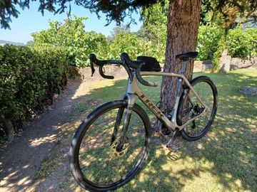 Used Trek Checkpoint SL 5 2022 2022 Road & Gravel, Light Gray — image 9 of 31