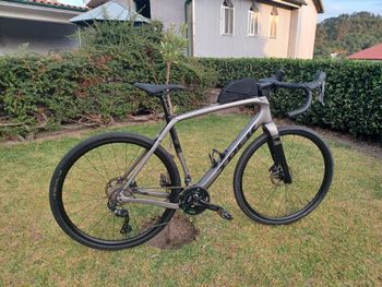 Used Trek Checkpoint SL 5 2022 2022 Road & Gravel, Light Gray — image 2 of 31