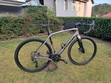 Used Trek Checkpoint SL 5 2022 2022 Road & Gravel, Light Gray — image 2 of 31