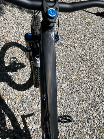 Gebrauchtes Canyon Torque CF 8.0 2020 2020 Mountainbike, Schwarz, 27.5 — Bild 2 von 13
