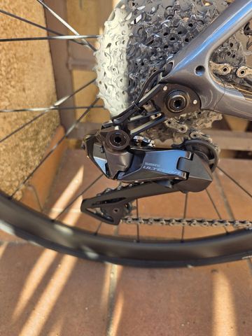 Gebrauchtes Giant Defy Advanced Pro 1 2022 2022 Road & Gravel, Hellgrau — Bild 5 von 15