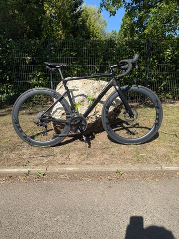Tweedehands Cannondale CAAD13 105 2024 2024 Road & Gravel — afbeelding 1 van 8