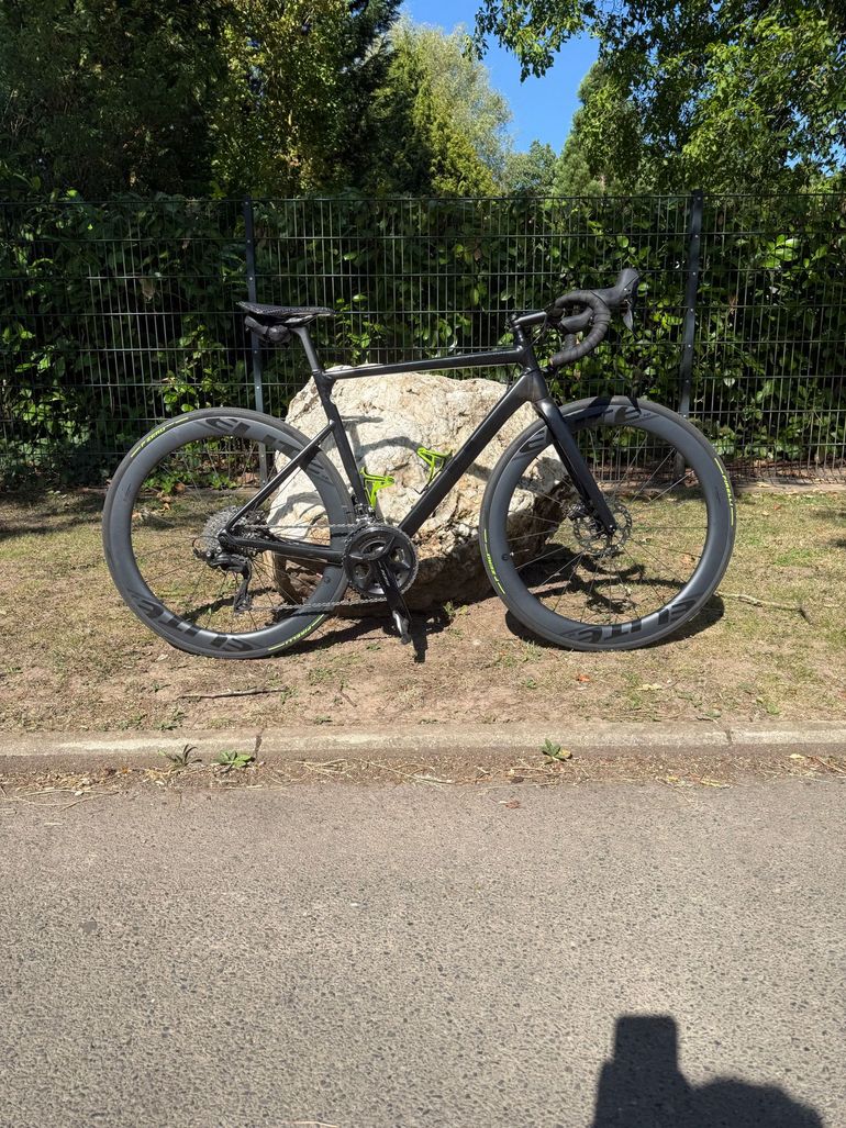 Cannondale CAAD13 105 2024 2024 Road & Gravel usato, Nero — immagine 2 di 6