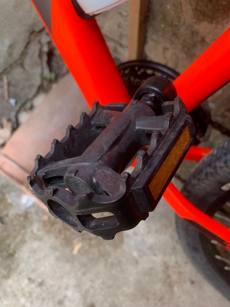 Gebrauchtes ROCKRIDER Hardtail Shimano Tourney 2017 Mountainbike, Rot — Bild 4 von 23
