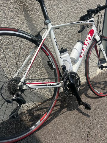 Brugt Giant Defy Shimano 105 2013 Road & Gravel — billede 2 af 3