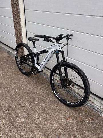 Used Mondraker CHASER R 2023 2023 Mountainbike, White, 29 — image 2 of 10