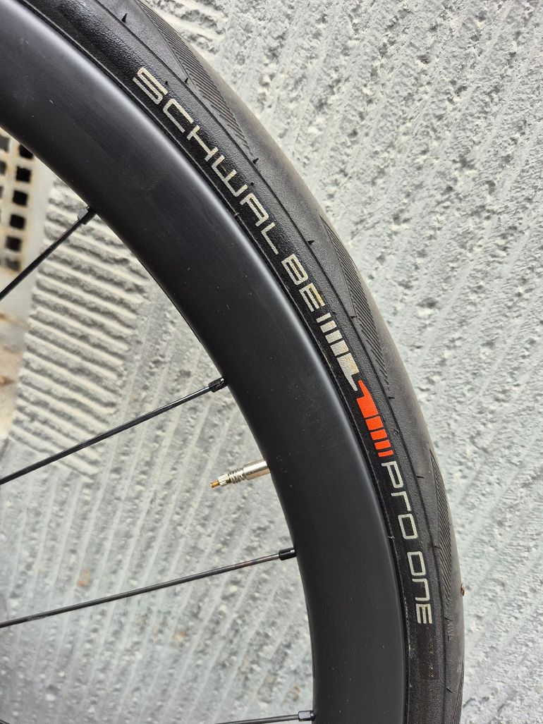 Used BMC Roadmachine FIVE 2024 2024 Road & Gravel, Black — image 14 of 14