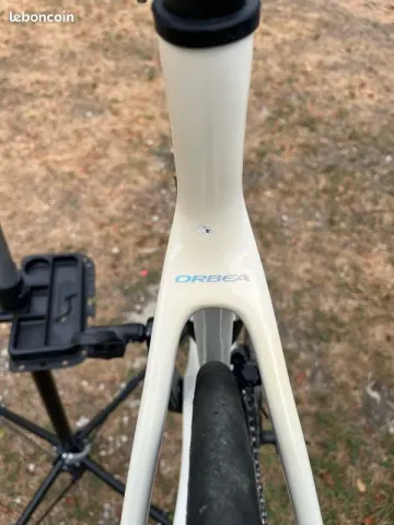 Gebrauchtes Orbea Orca M30 2021 Road & Gravel, Weiß — Bild 7 von 18