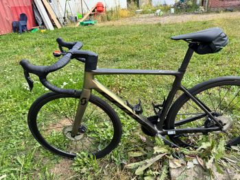 Używany Scott Addict Shimano Ultegra Di2 2021 Road & Gravel — zdjęcie 2 z 7