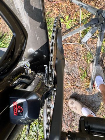 Used Scott Addict Shimano Ultegra Di2 2021 Road & Gravel, Green — image 4 of 7