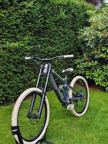 Used CUBE TWO15 PRO 27.5 2024 2024 Mountainbike, Light Gray, 27.5 — image 2 of 10