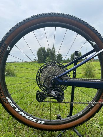 Używany Canyon Lux CF 7 2022 2022 Mountainbike — zdjęcie 3 z 6