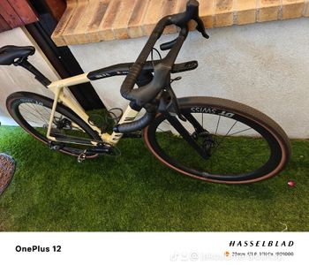 Used Canyon Grail CF SL 7 eTap 2022 2022 Road & Gravel