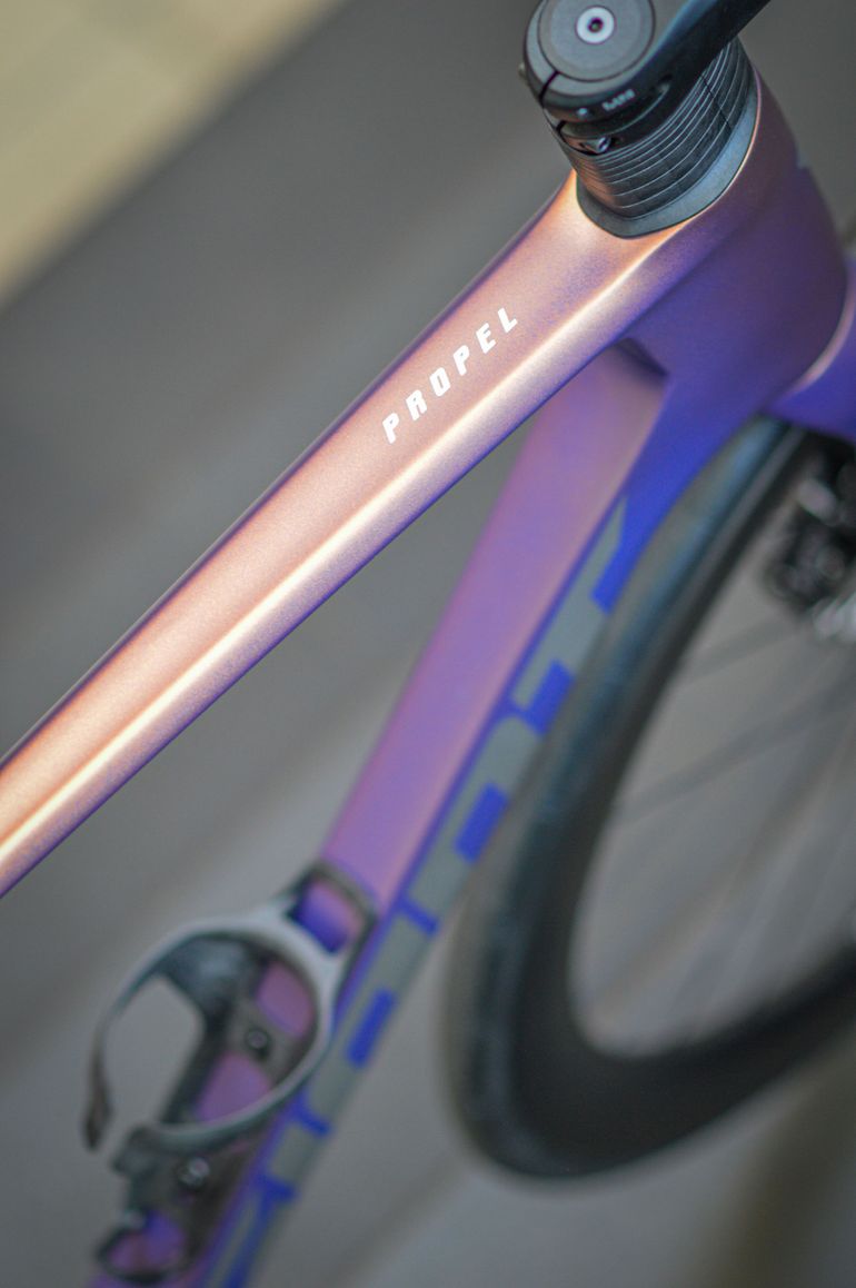 Giant Propel Advanced 1 2027 2027 Road & Gravel usato, Arancione — immagine 11 di 14