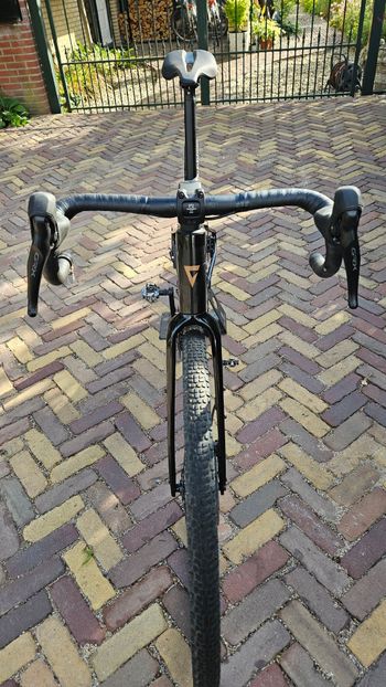 Tweedehands Giant Revolt Advanced 2 2026 2026 Road & Gravel — afbeelding 4 van 4
