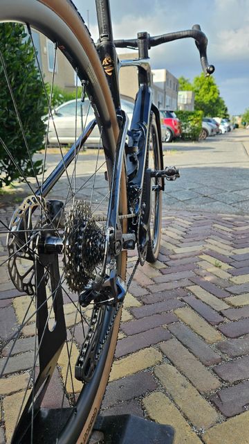 Used Giant Revolt Advanced 2 2026 2026 Road & Gravel, Black — image 3 of 4