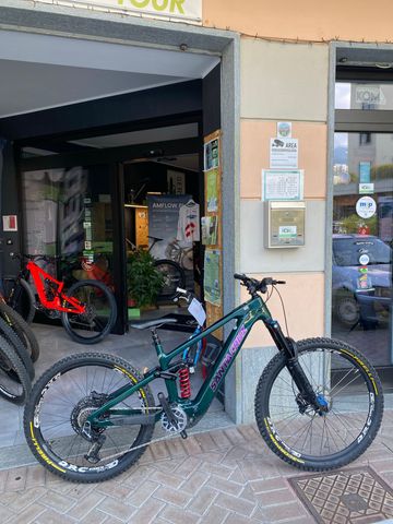 Used Santa Cruz Vala 70 2026 2026 Mountainbike, Green, 29, 27.5 — image 1 of 5