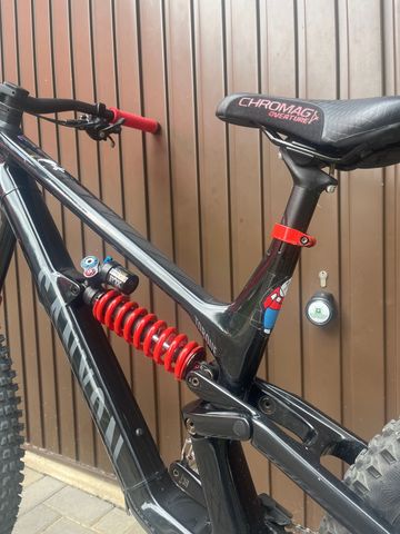 Použité Canyon Torque 29 CF 8 2023 2023 Mountainbike — obrázek 5 z 8