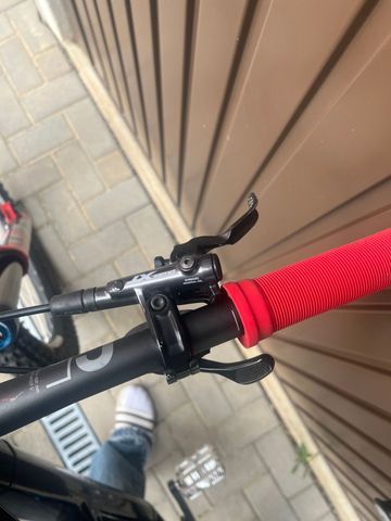 Použité Canyon Torque 29 CF 8 2023 2023 Mountainbike — obrázek 8 z 8