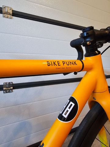Used Santa fixie Custom Single Speed / Fixed Gear 2022 Road & Gravel, Orange — image 7 of 13