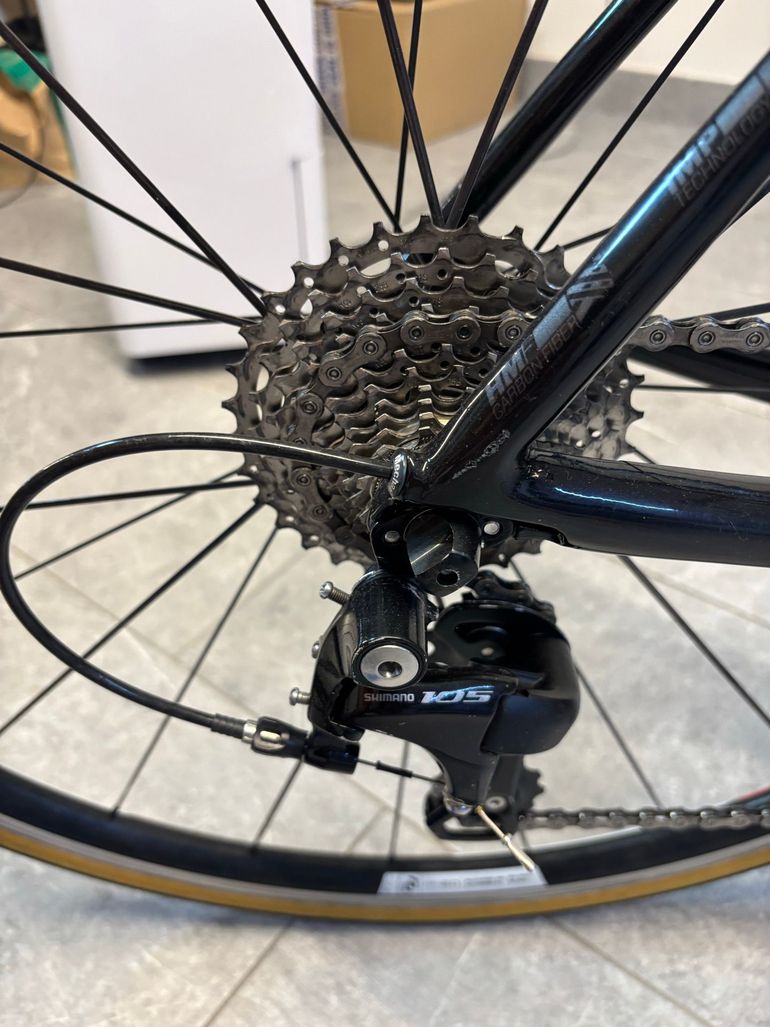 Used Scott solace Custom Shimano 105 2017 Road & Gravel, White — image 5 of 11