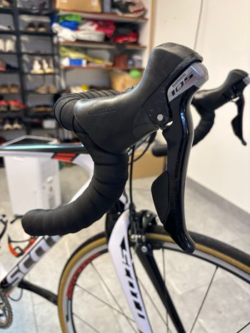 Used Scott solace Custom Shimano 105 2017 Road & Gravel, White — image 9 of 11