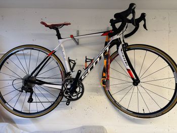 Used Scott solace Custom Shimano 105 2017 Road & Gravel, White — image 3 of 11