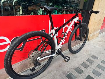 Trek Procaliber 9.8 2021 2021 Mountainbike usato, Bianco — immagine 8 di 8