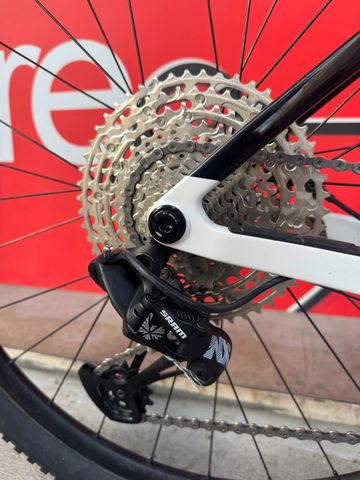 Trek Procaliber 9.8 2021 2021 Mountainbike usato, Bianco — immagine 6 di 8