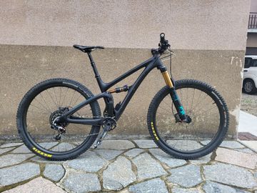 Used Yeti Sb4.5 SRAM X01 2017 Mountainbike, Black — image 1 of 8