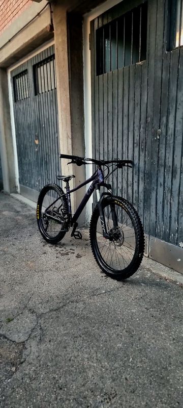 Used Liv Tempt 0 2022 2022 Mountainbike, Purple, 27.5, 29 — image 4 of 5
