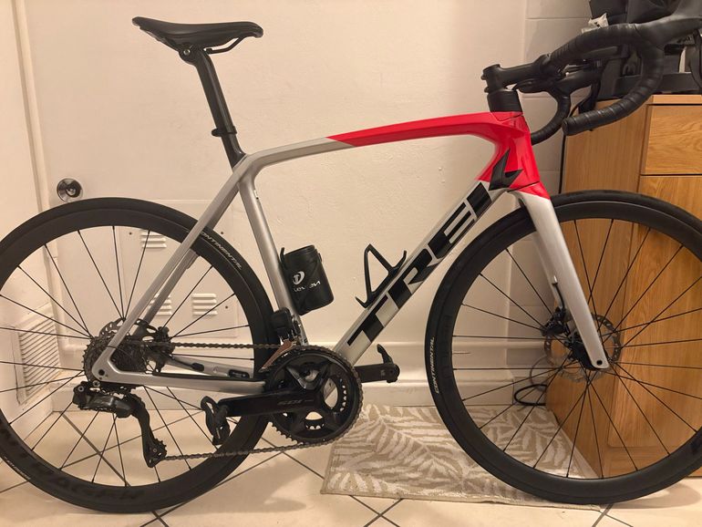 Trek Emonda Shimano 105 Di2 2022 Road & Gravel d'occasion — image 2 sur 4