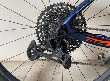 Gebrauchtes BH ultímate rc Recon 12v 2019 Mountainbike, Blau, 29 — Bild 8 von 10