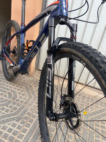 Gebrauchtes BH ultímate rc Recon 12v 2019 Mountainbike, Blau, 29 — Bild 9 von 10
