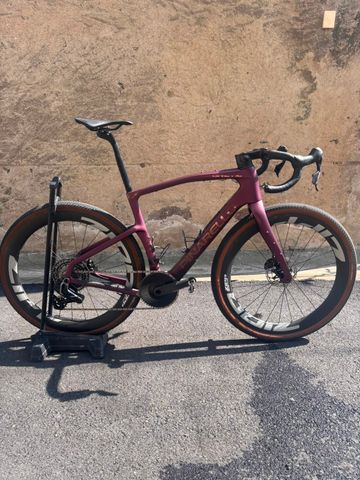 Použité Pinarello GREVIL F7 SRAM FORCE XPLR AXS 2026 2026 Road & Gravel