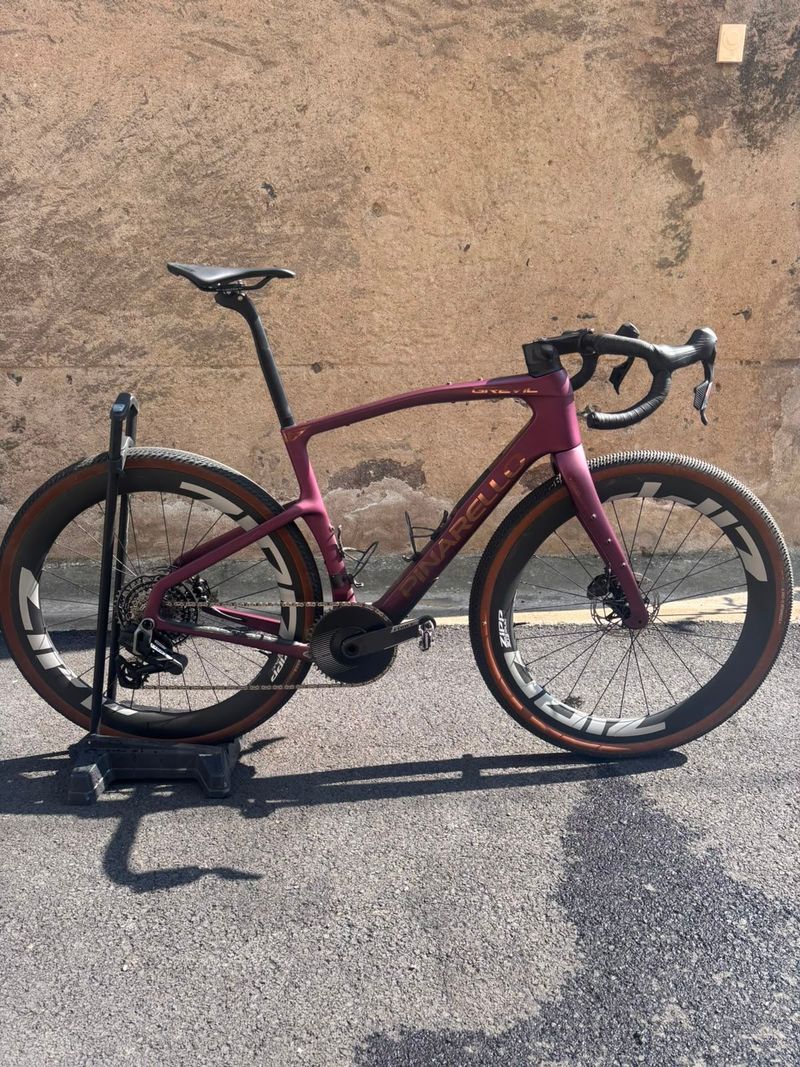 Brugt Pinarello GREVIL F7 SRAM FORCE XPLR AXS 2026 2026 Road & Gravel