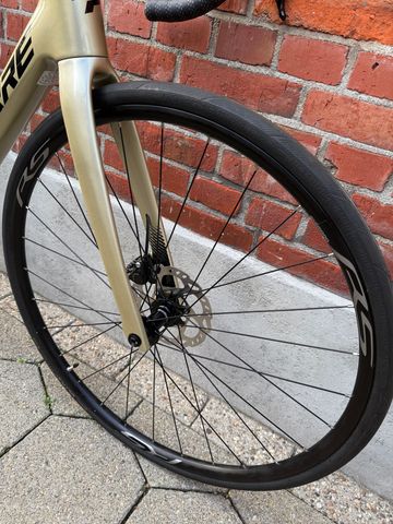 Lapierre Pulsium Shimano 105 2024 Road & Gravel usato, Grigio chiaro — immagine 4 di 15