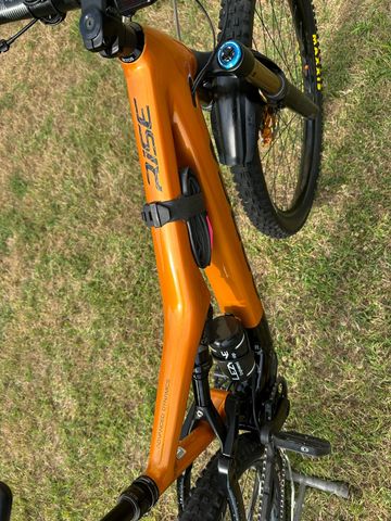 Gebrauchtes Orbea RISE H15 2022 2022 Mountainbike, Orange, 29 — Bild 10 von 12