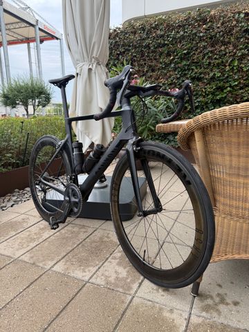 Tweedehands Canyon Aeroad CF SL 8.0 2020 2020 Road & Gravel — afbeelding 2 van 5