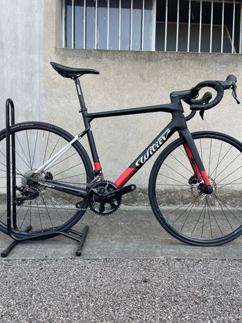 Gebrauchtes Wilier Garda SHIMANO 105 12S 2024 2024 Road & Gravel