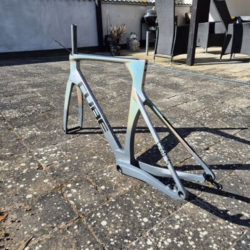Gebrauchtes CUBE LITENING C:68X SLT 2022 Frameset 2022 Road & Gravel, Hellgrau — Bild 2 von 11